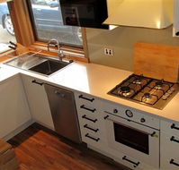 Wallace's - Crystal Creek Chalet 1 - Tourism Noosa