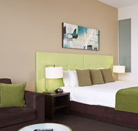 Mercure Melbourne Caroline Springs - Tourism Noosa
