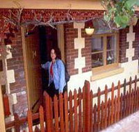 Melbourne Street Mews - Tourism Noosa