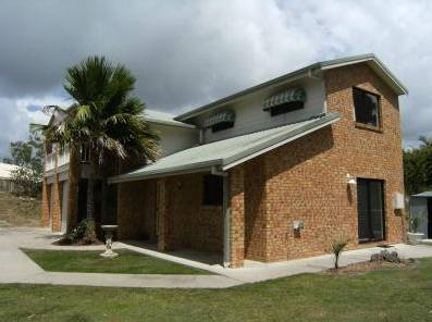 A Beach 'N Reef Motel - Tourism Noosa 1