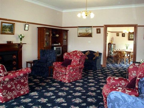 Annabelle Of Healesville Bed & Breakfast - Tourism Noosa 4