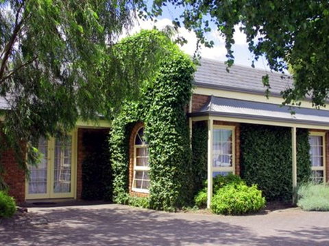 Arkana Motor Inn & Terrace Apartments - Tourism Noosa 1