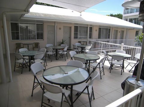 Aston Hill Motor Lodge - Tourism Noosa 4