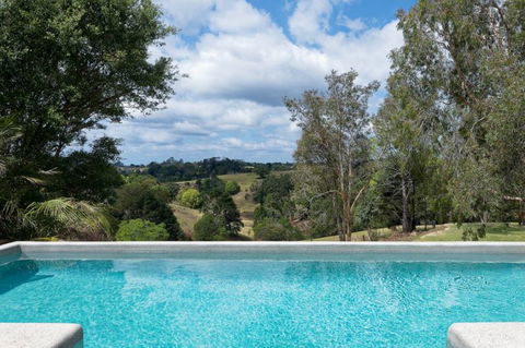 Jacaranda Cottages - Tourism Noosa 6