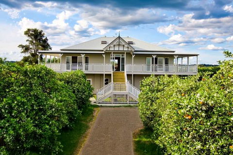 Cornwallis House - Tourism Noosa 1