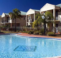 Country Comfort inter City Hotel  Apartments - Tourism Noosa
