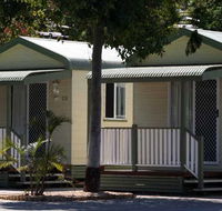 Emerald Cabin  Caravan Village - Tourism Noosa