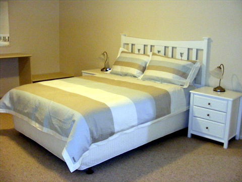 Fairways Bed & Breakfast At Jerilderie - Tourism Noosa 1