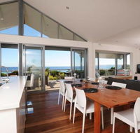 Island Beach Escape - Beachcomber - Tourism Noosa