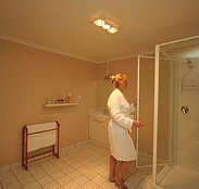 Lagoon Pocket Bed  Breakfast - Tourism Noosa