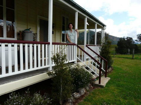 Oaklea Bed And Breakfast & Cottages - Tourism Noosa 0