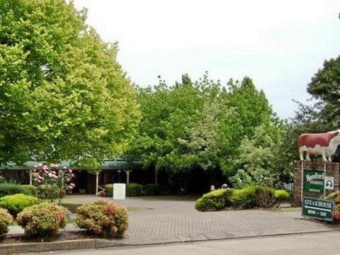 Rest Point Motor Inn And Hereford Steakhouse - Tourism Noosa 2