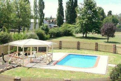 Rest Point Motor Inn And Hereford Steakhouse - Tourism Noosa 3