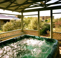Rock of Ages Cottage BB - Tourism Noosa