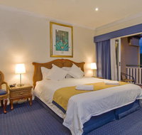 Tinaroo Lake Resort - Holiday Apartments - Tourism Noosa