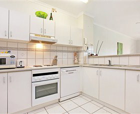 Absolute Beachfront Apartment - Tourism Noosa 5