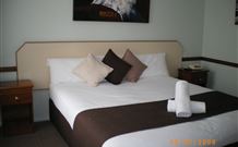 Bent Street Motor Inn - Tourism Noosa 0
