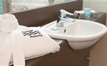 Springs Resort Shoalhaven Sports Motel - Worrigee - Tourism Noosa 2