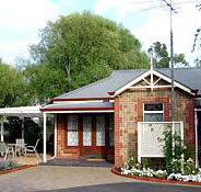 Amble In Self Contained Accommodation - Garden Retreat B  B - Tourism Noosa