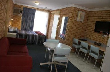 Tallarook Motor Inn - Tourism Noosa 5