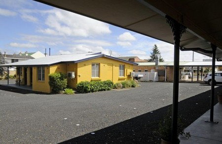 Amber Motel - Tourism Noosa 1