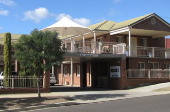 Golf Links Motel - Tourism Noosa 0
