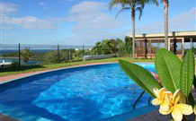 Whale Motor Inn And Restaurant - Tourism Noosa 2