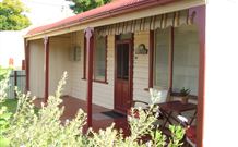 Couria Creek Cottages - Tourism Noosa 6