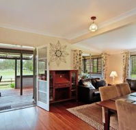 Woollamia Farm Cottage Accommodation - Tourism Noosa