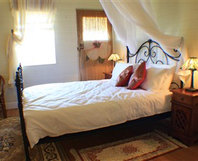 Classique Bed And Breakfast - Tourism Noosa 1