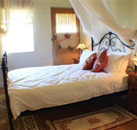 Classique Bed and Breakfast - Tourism Noosa