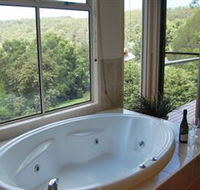 Ravensbourne Escape - Tourism Noosa