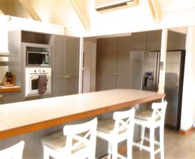 Kellarni Downs Farmstay-Scenic Rim - Tourism Noosa 3