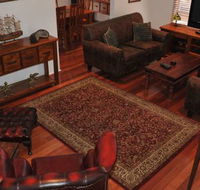 The Pommy Tree Bed and Breakfast - Tourism Noosa