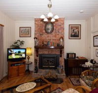 Tenterfield Historic Luxury Cottage - Tourism Noosa