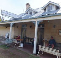 Marshall McMahon Inn - Tourism Noosa