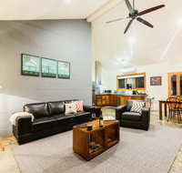 Alpine Edge Accommodation - Tourism Noosa