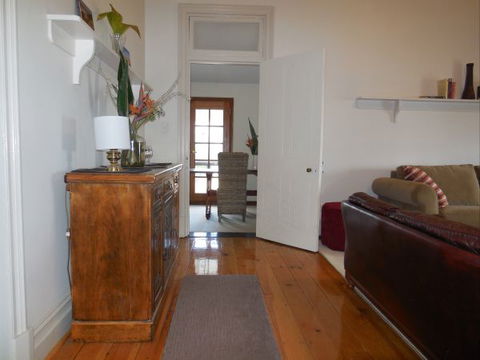 Book Keepers Cottage Waikerie - Tourism Noosa 4