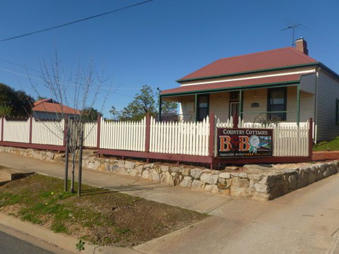 Country Cottages B&B - Tourism Noosa 1