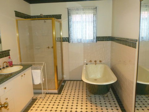 Country Cottages B&B - Tourism Noosa 5