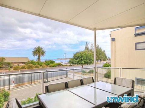 Unwind At Coast On Newell - Tourism Noosa 8