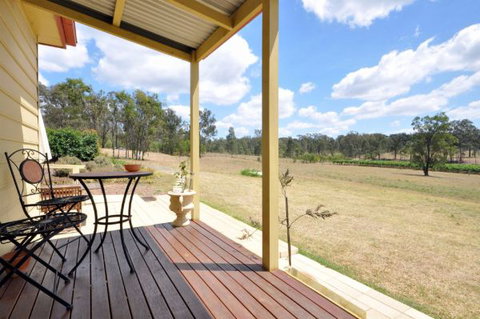 Villa Siena - Tourism Noosa 10