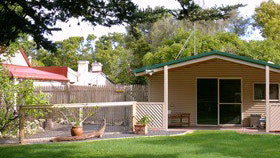 Shiralea Country Cottage - Tourism Noosa 0