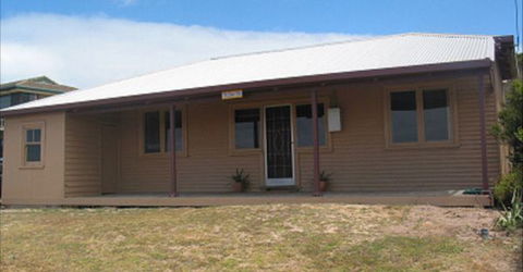 Fensom's Holiday Home - Tourism Noosa 26