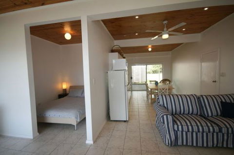 LJ Hooker Goolwa Holiday Rentals - 42 Underwood Avenue, Goolwa Beach - Tourism Noosa 7
