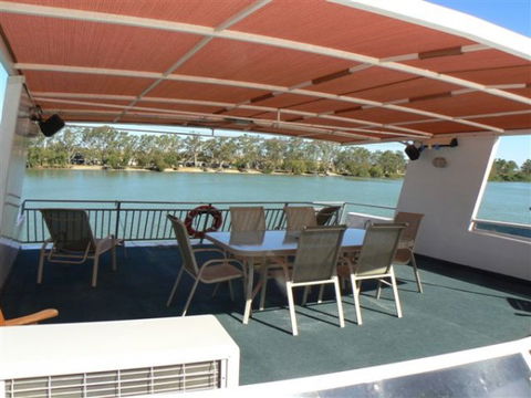 Takeme2 Houseboat - Tourism Noosa 5