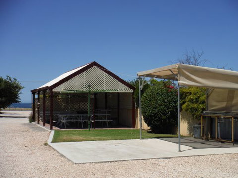 Anchorage 8 - Tourism Noosa 0