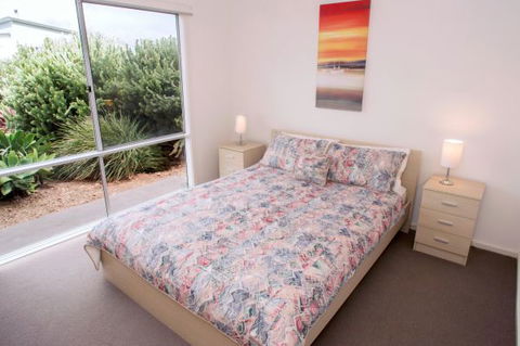 Ocean Sounds - Tourism Noosa 6