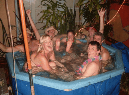 The Pirates Backpackers - Tourism Noosa 5