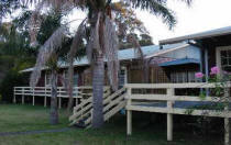 MM's Guesthouse - Tourism Noosa 0